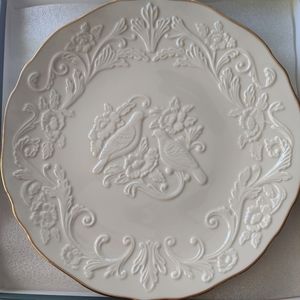 Lenox Wedding Promise Anniversary Plate W/24K Gold